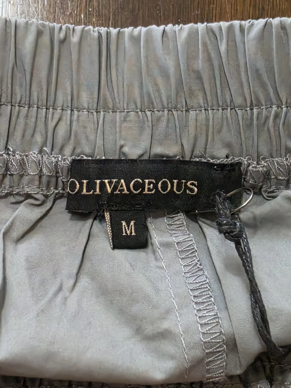 Olivaceous Gray High Waisted Cotton Poplin Shorts Womens Size Med Elastic Waist